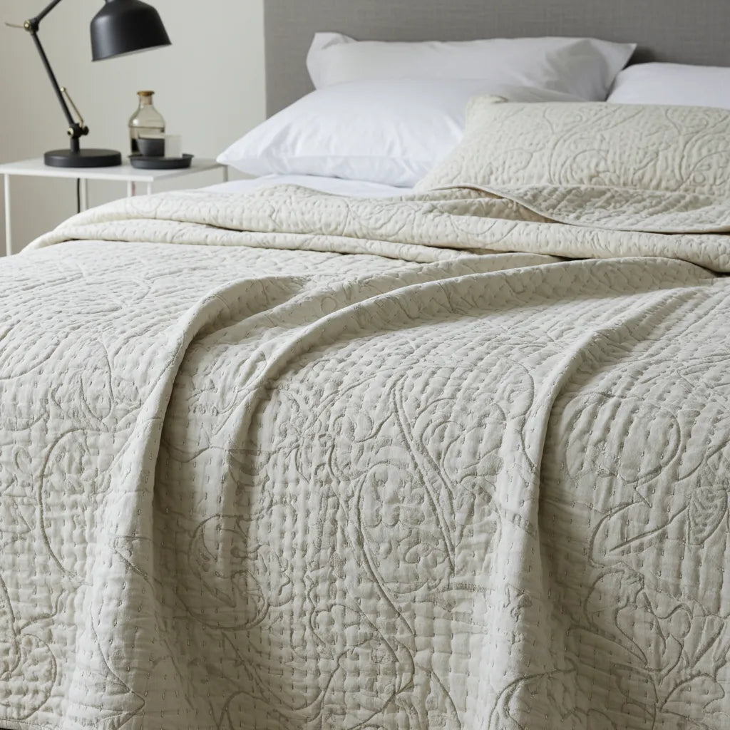Quilts & Coverlets