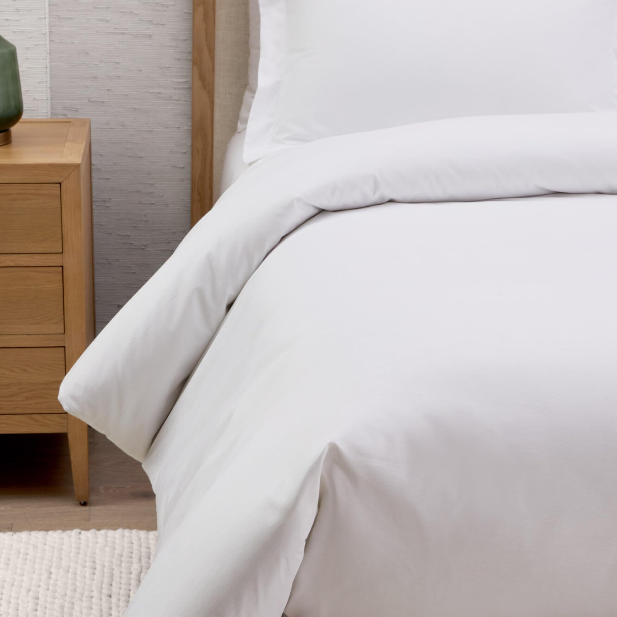 Hotel Duvet Cover - Cotton Blend - 300 Thread Count - Jacquard - White - Queen Size