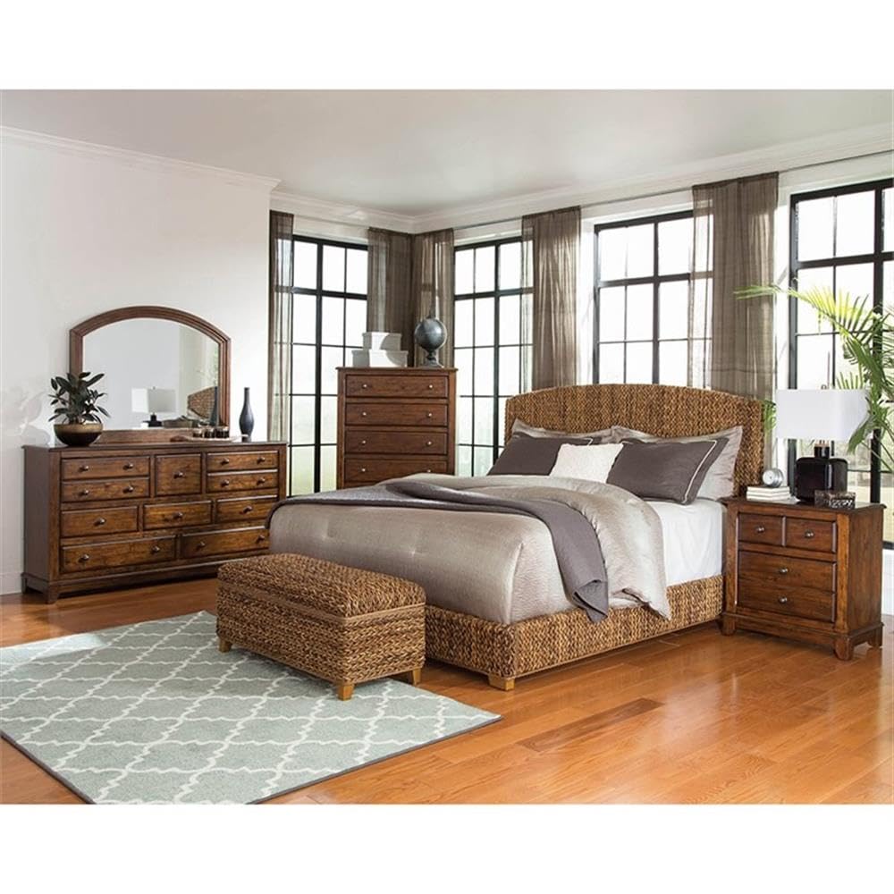Farmhouse Wood Queen Panel Bed in Amber Brown/Honey