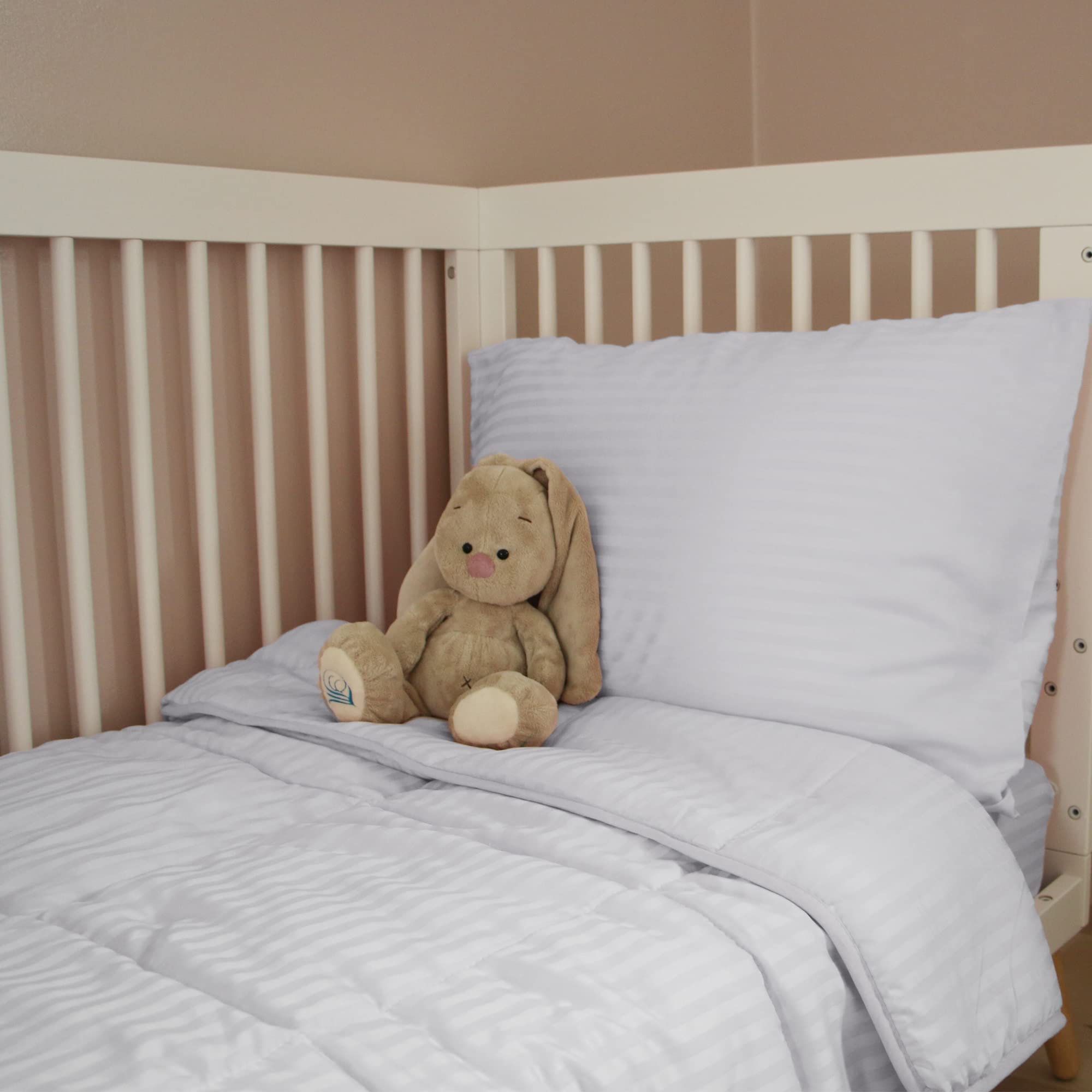 Toddler Bedding Set - 4 Piece Hypoallergenic Baby Crib Bedding Set for Boys and Girls