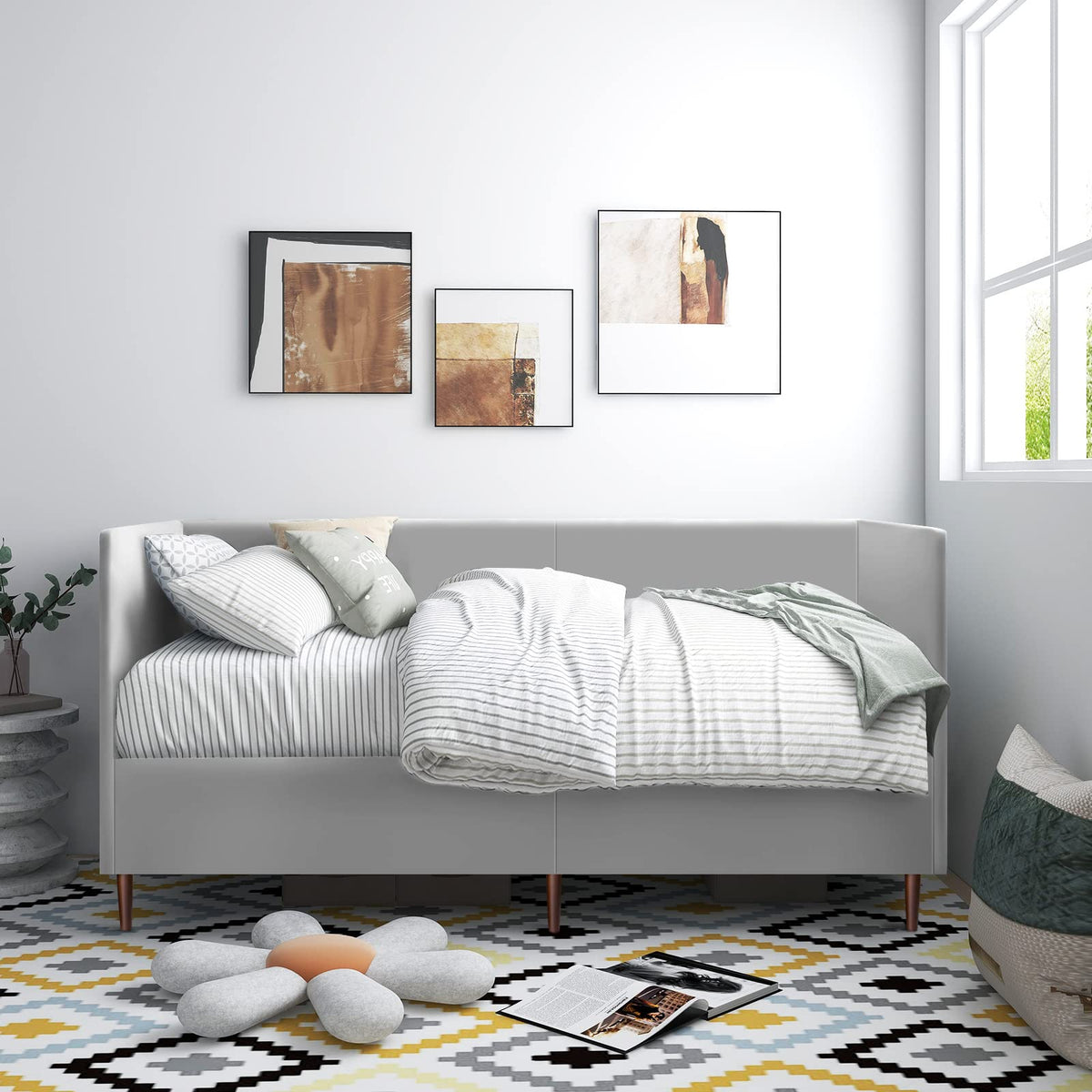 Twin Velvet Upholstered Daybed Frame with Wooden Slat Support