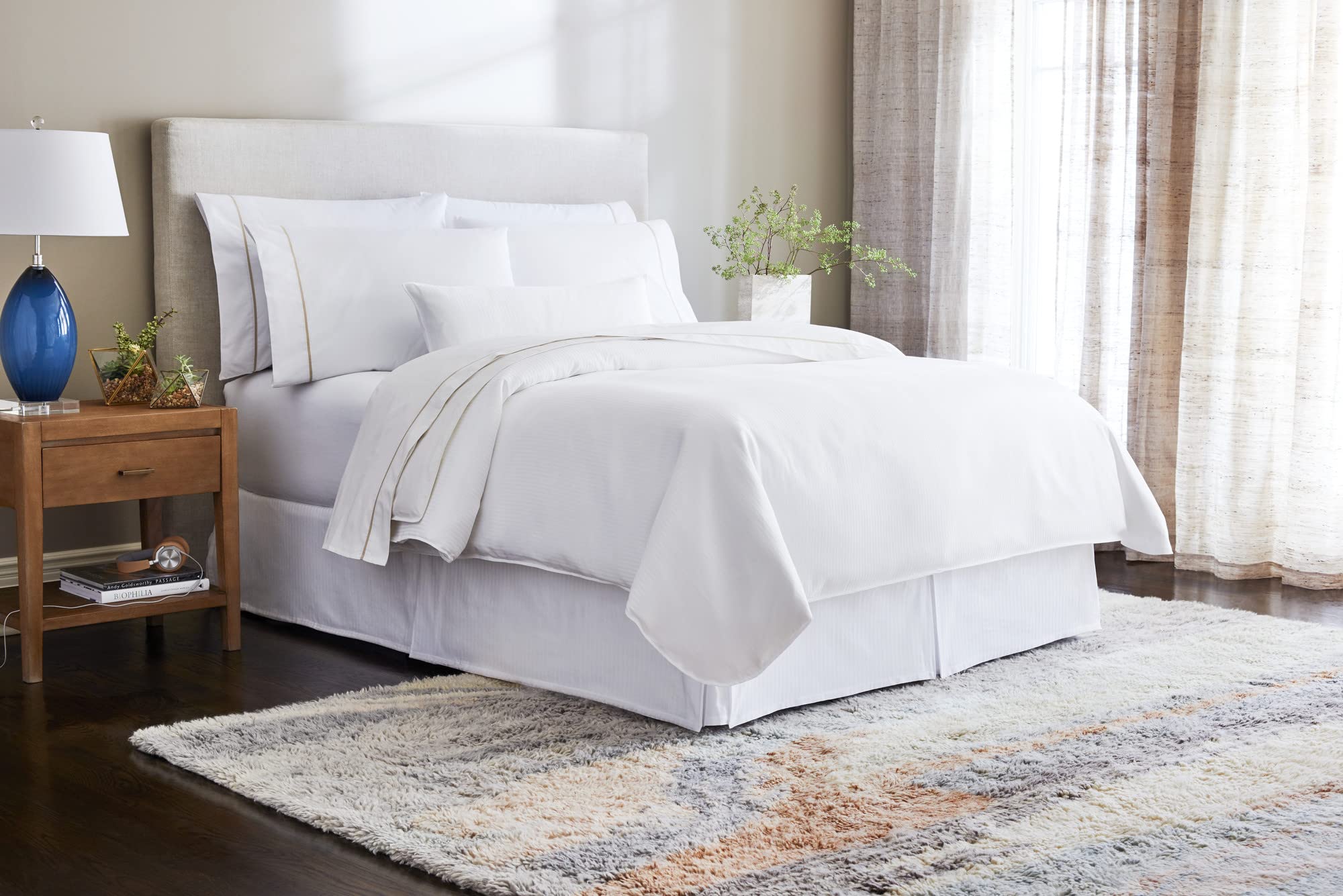 Luxe Middle Sheet - Soft, Luxurious 600 Thread Count Cotton Flat Sheet