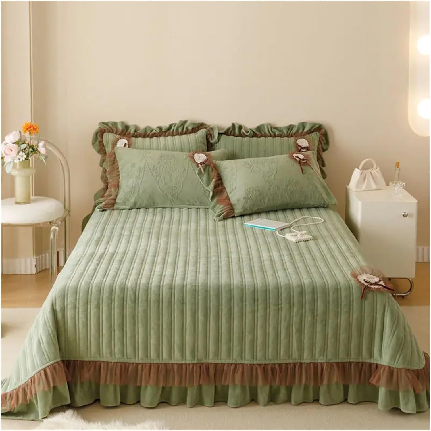 3-Piece Quilted Bed Skirt Set – Warm Winter Mattress Cover with Pillowcases