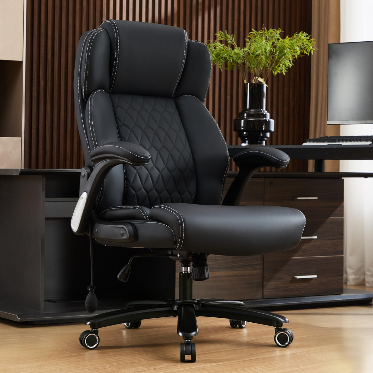 Heavy Duty Big & Tall Executive Office Chair