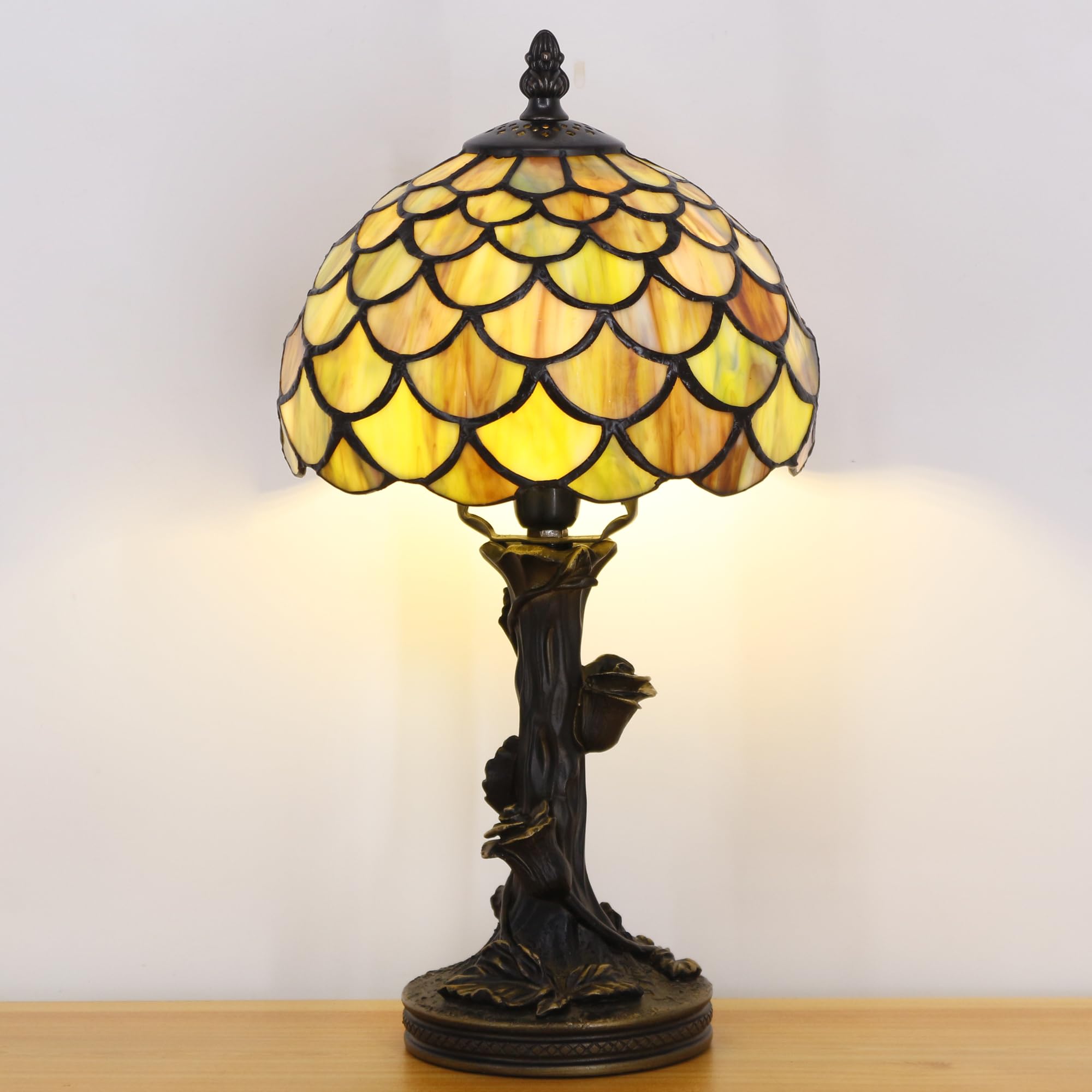 Table Lamp Stained Glass Lamp Yellow Fish Scales Style Bedside Light Mini Accent
