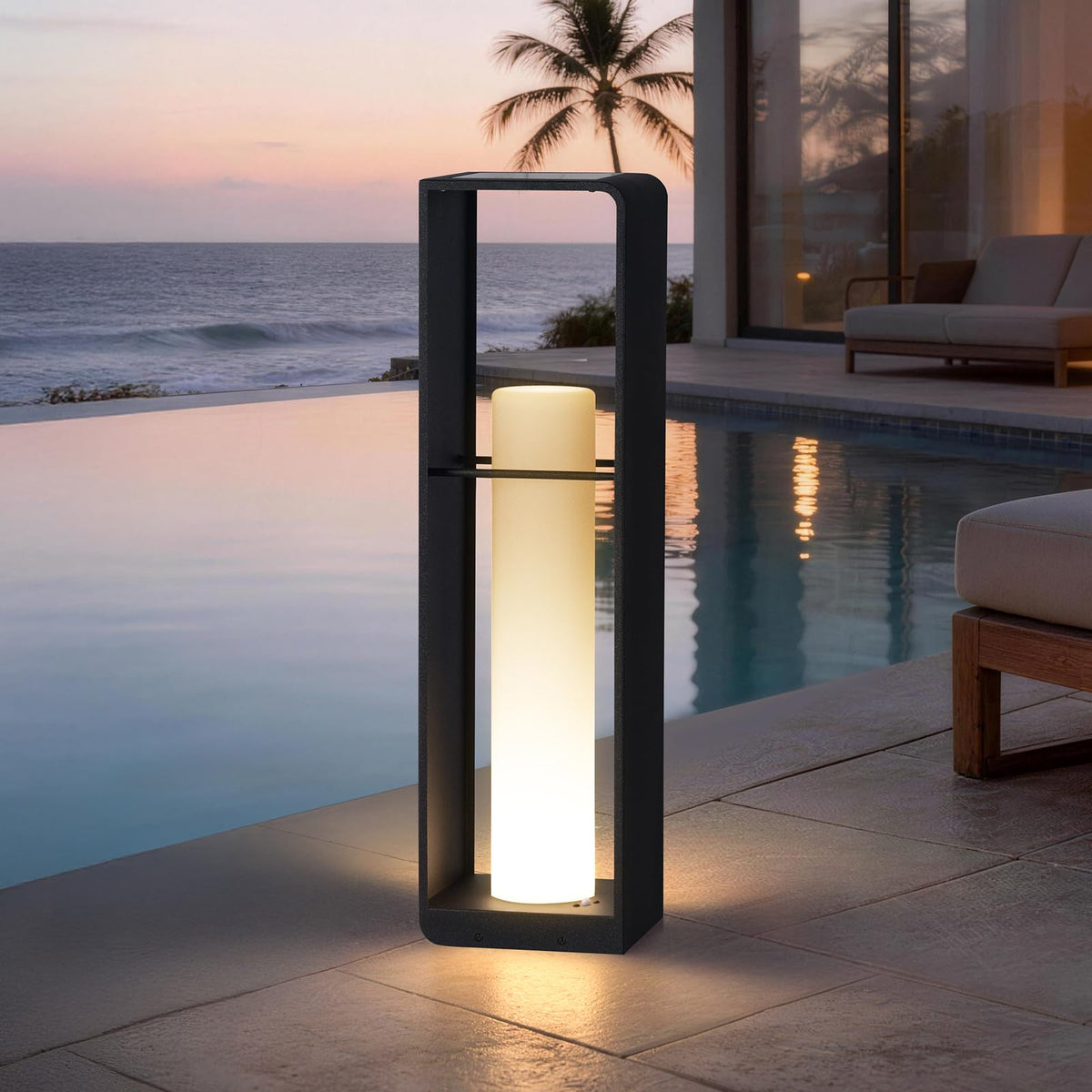Solar Outdoor Floor Lamp with Remote Control