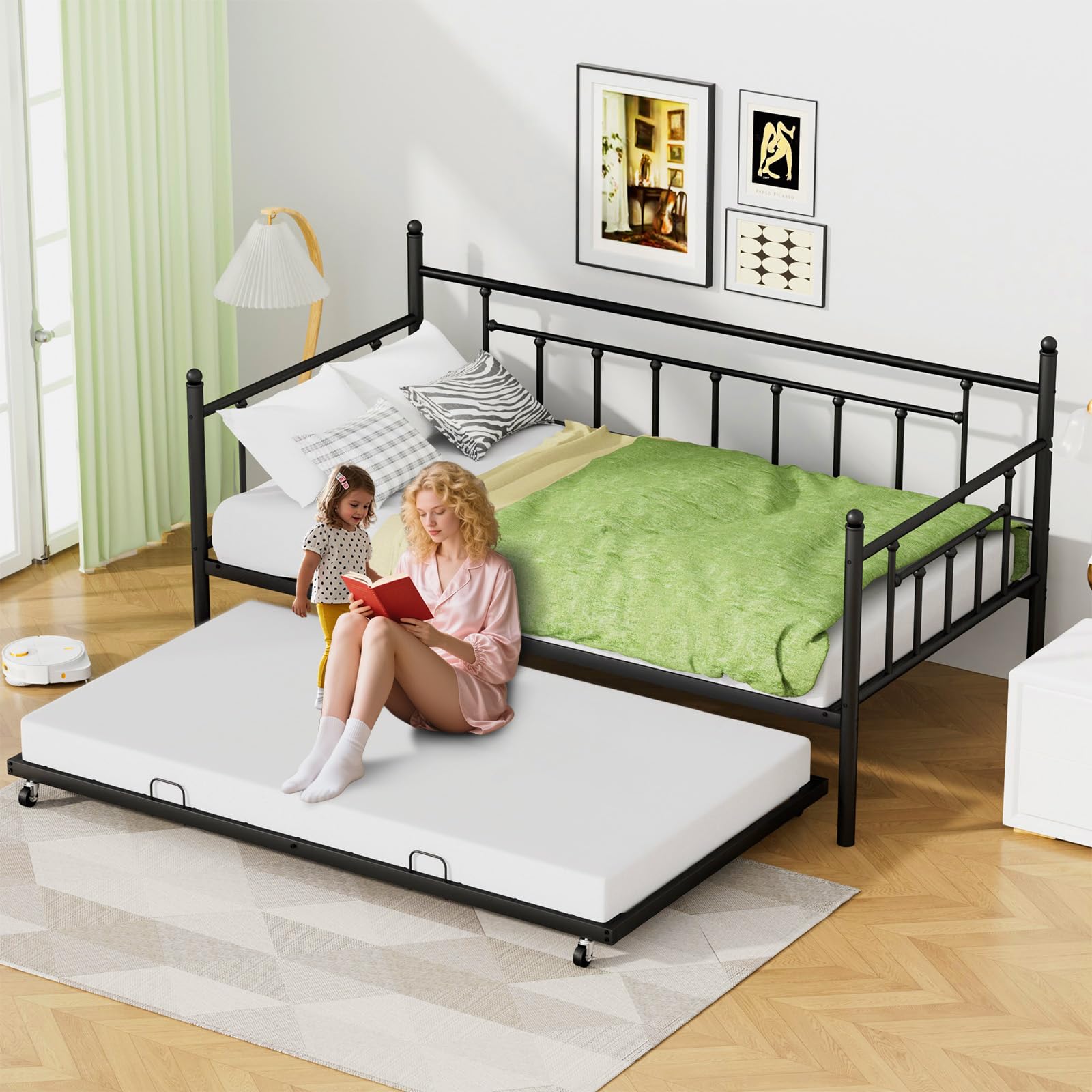 Daybed with Pull-Out Trundle, Heavy Duty Metal Sofa Day Bed Frame