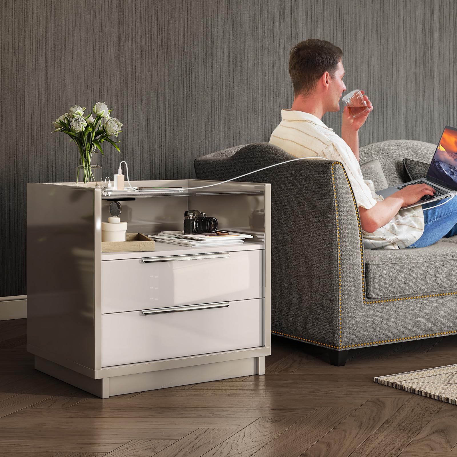 23.6" High Gloss End Table with Glass Tabletop, Modern Bedside Table