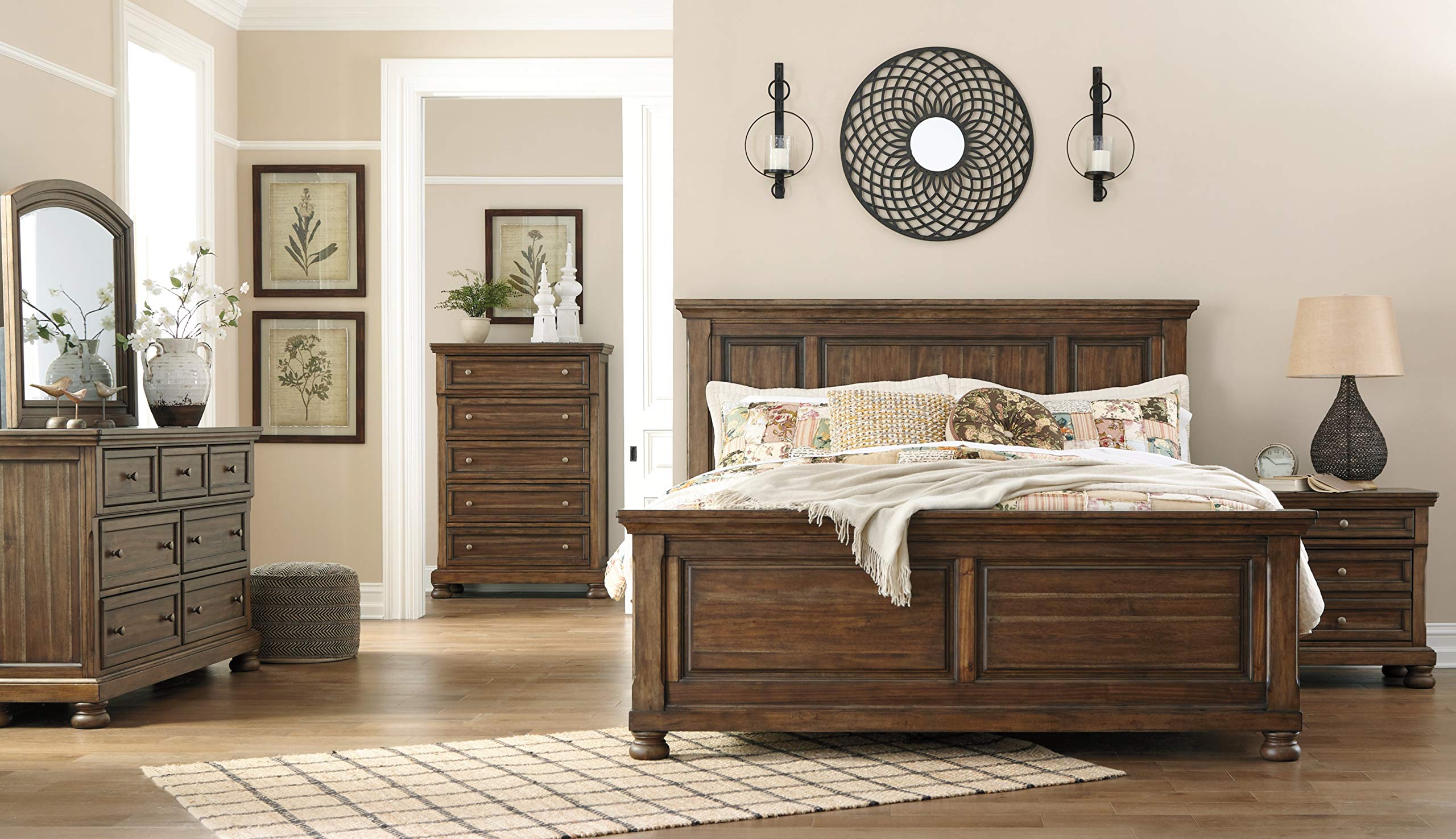 Flynnter Traditional 2 Drawer Nightstand with Hidden Pull-Out Tray, 30" Tall