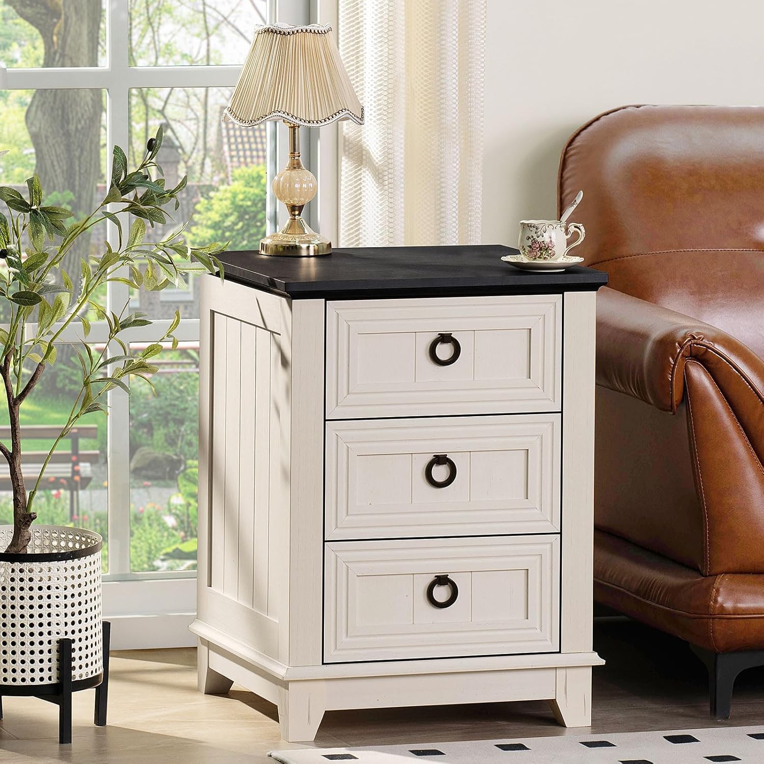 18" Farmhouse Night Stands Set of 2 with Charging Station