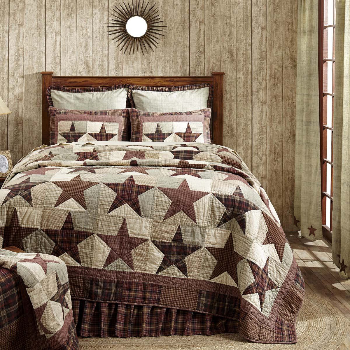 Abilene Star King Quilt 110Wx97L Country Patchwork Design, Burgundy