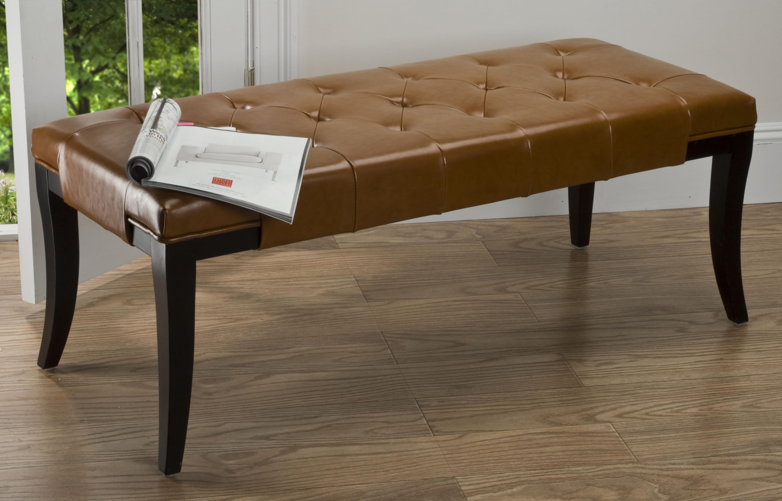 Tyler Bench, Saddle