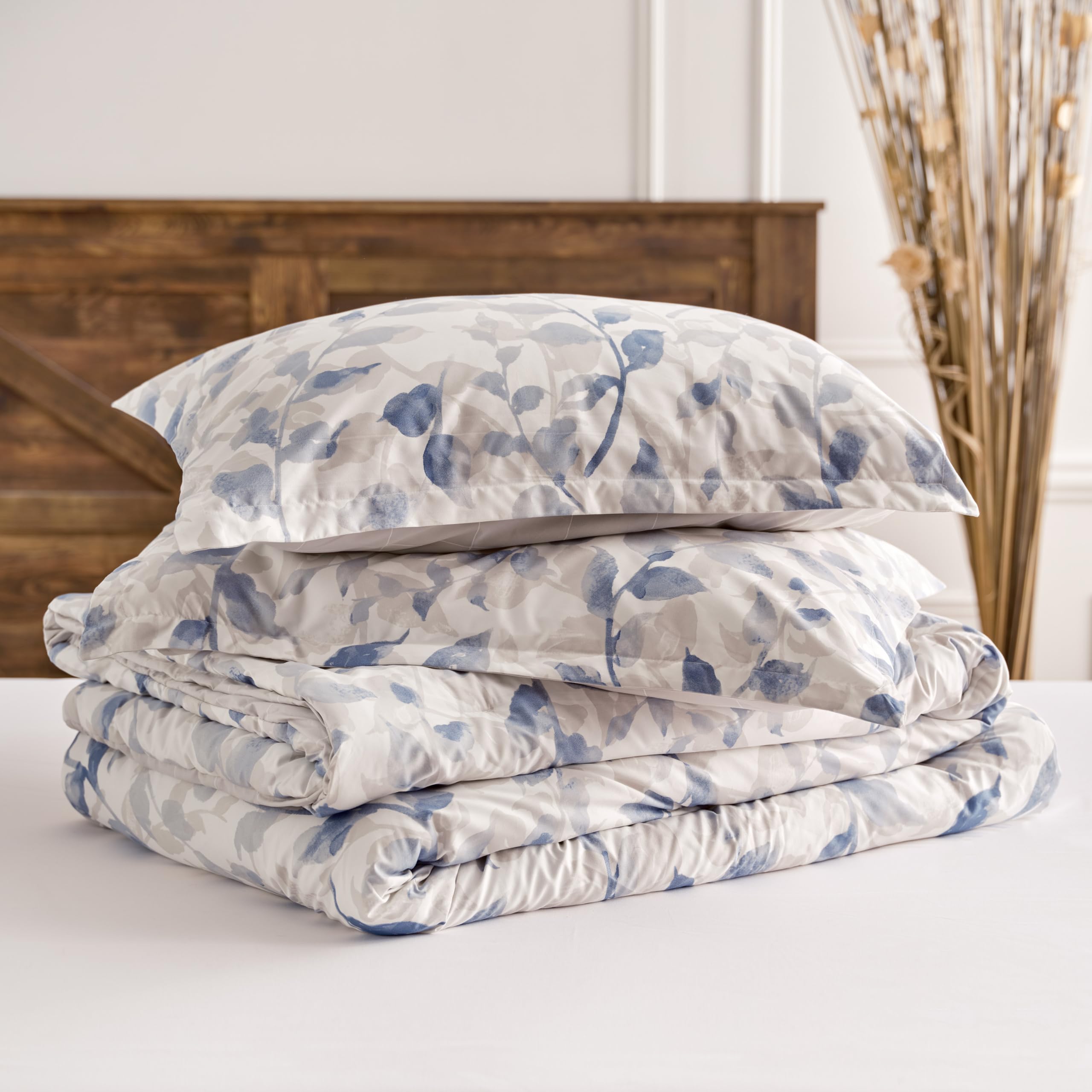 Premium Layered Leaf King Comforter Set - Soft Blue Botanical Leaf Reversible