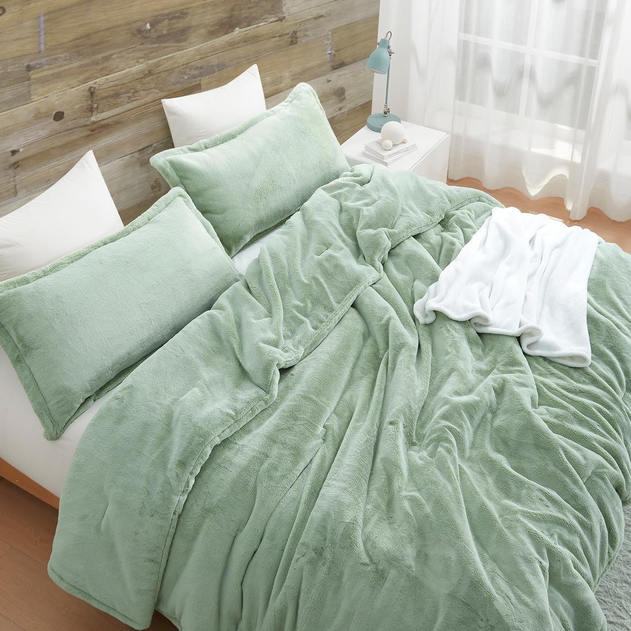 Frost Bite - Coma Inducer® Oversized King Comforter Set - Frosted Green