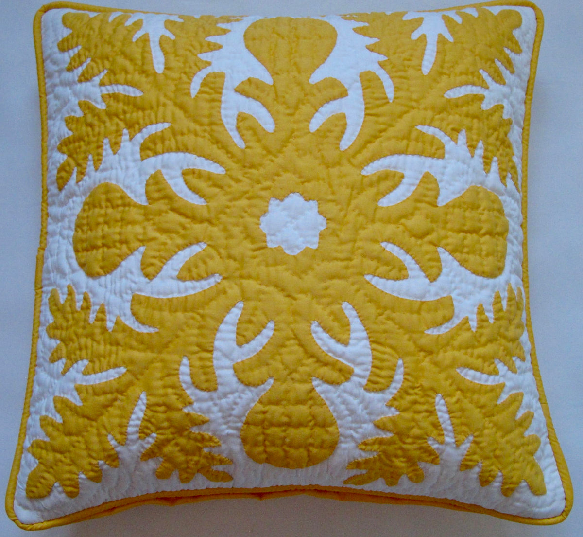 Hawaiian Quilt Pillow Covers – Yellow Breadfruit (Set of 2)