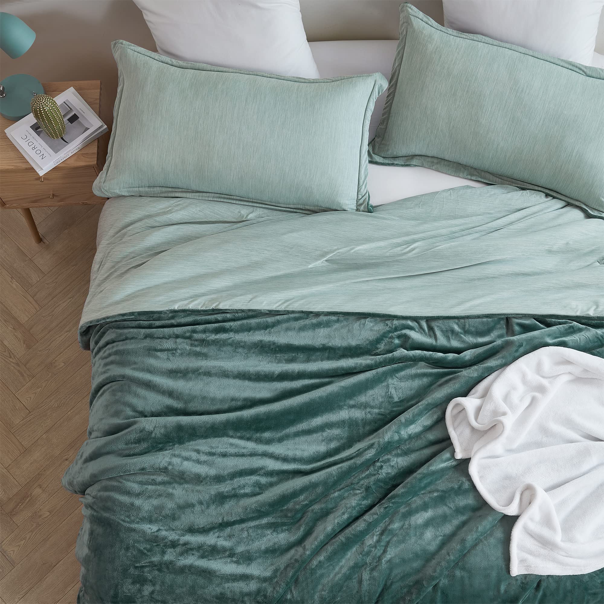 Some Like it Hot - Some Like it Cold - Coma Inducer® Oversized King Comforter Set