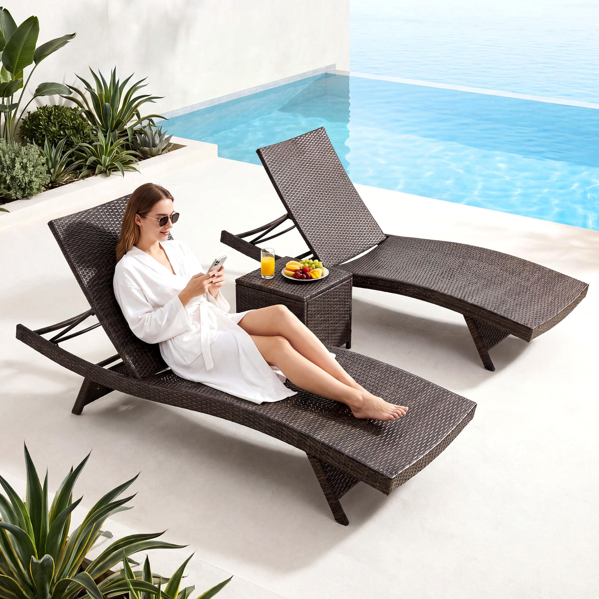Folding Outdoor Chaise Lounge Chair