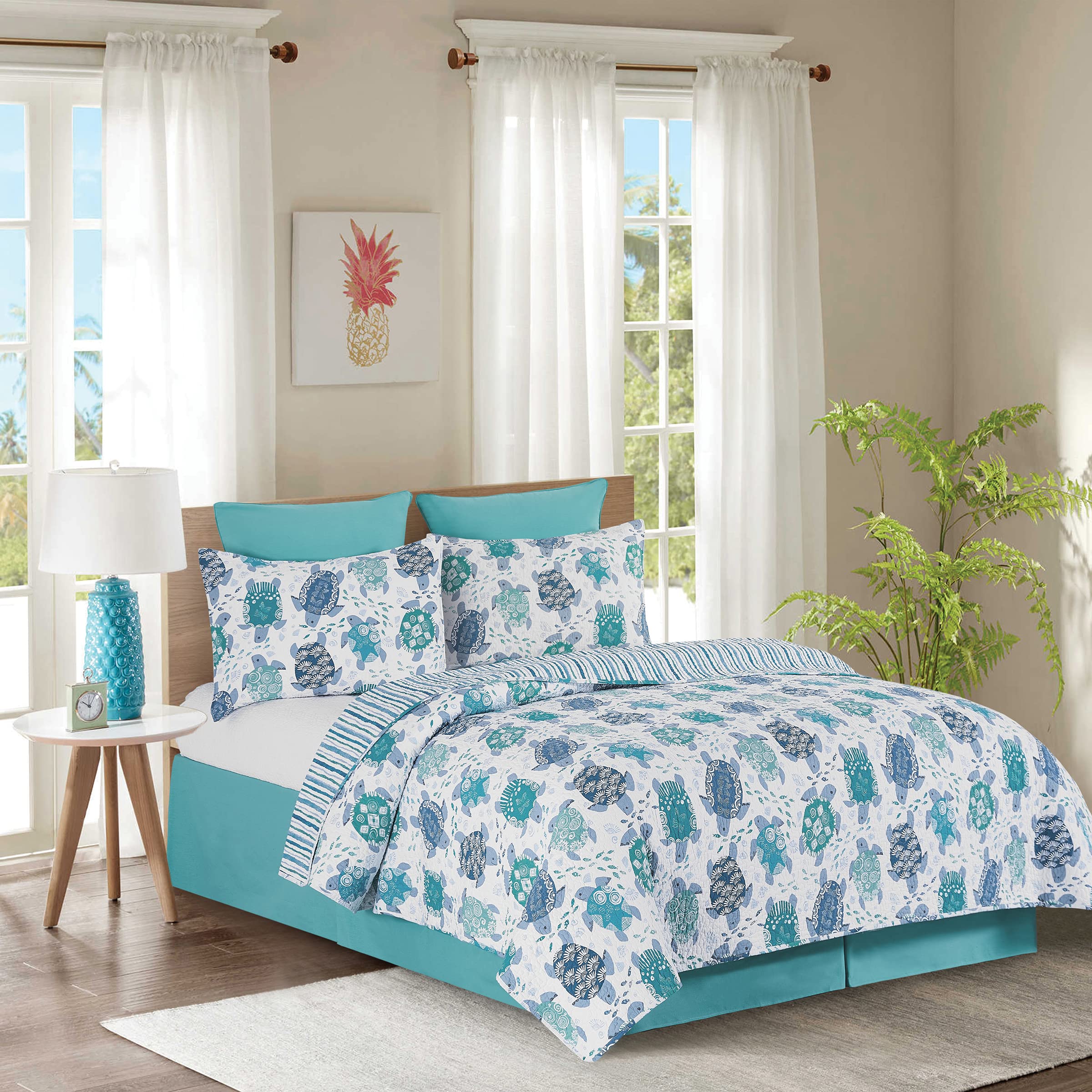 Turtle Bay King 3 Piece Reversible Coverlet Quilt Set with 2 King Shams Quilt Set