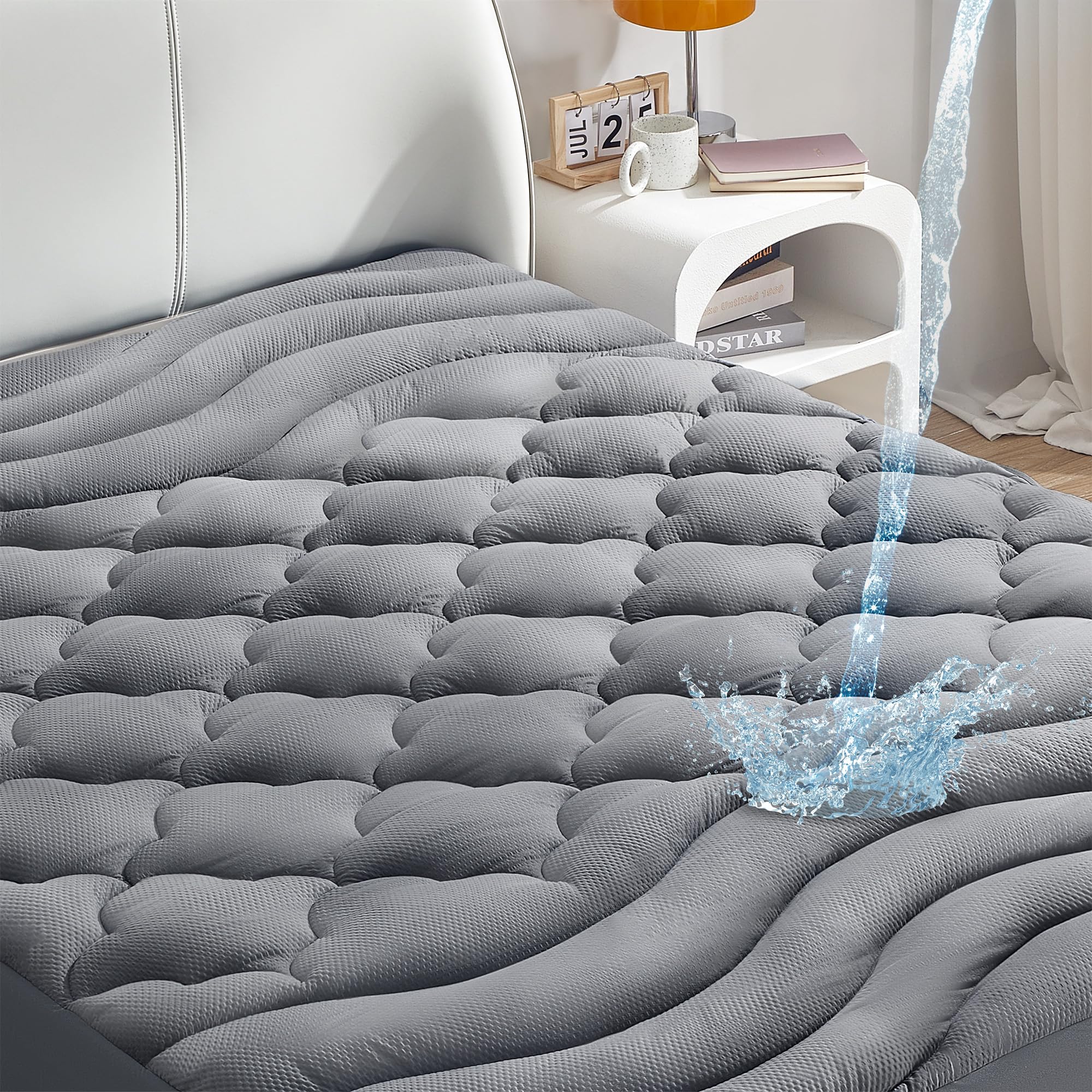 Waterproof Mattress Protector, King Mattress Topper with Deep Pocket up to 21'' Microfiber