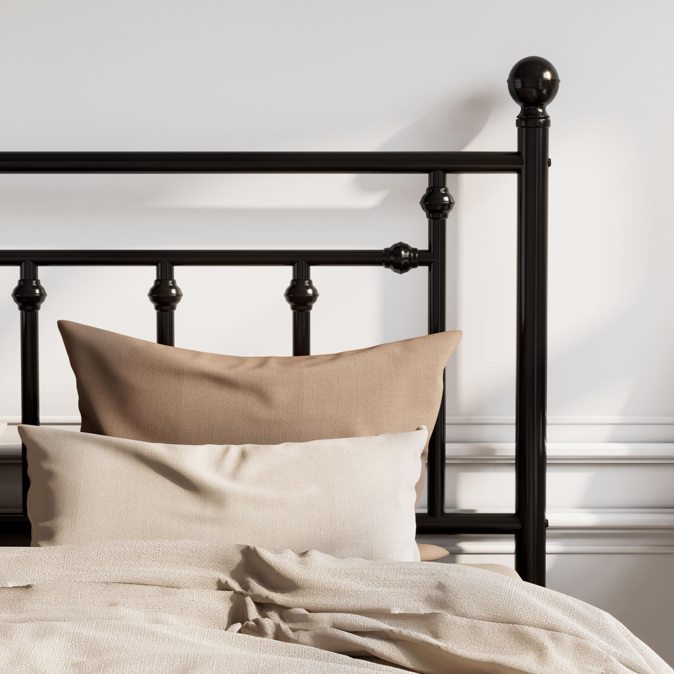 ' Queen Size Metal Platform Bed Frame/Victorian Headboard